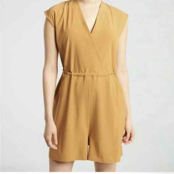 Athleta Pants - Athleta Marlow Gold Yellow Romper Size Extra Large